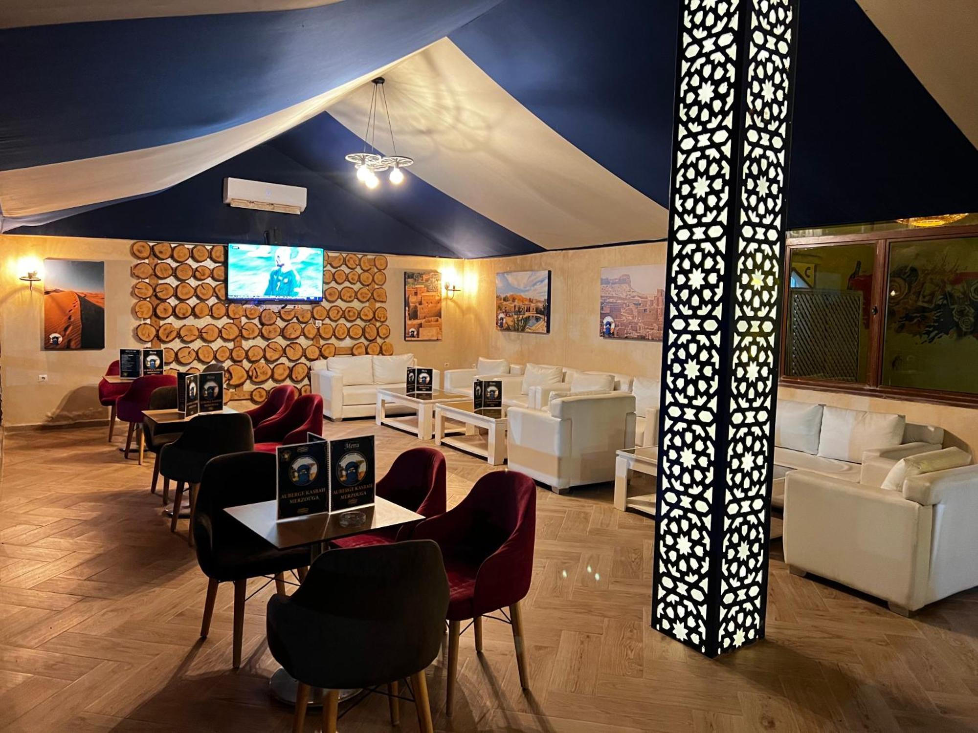 Kasbah Merzouga Bagian luar foto