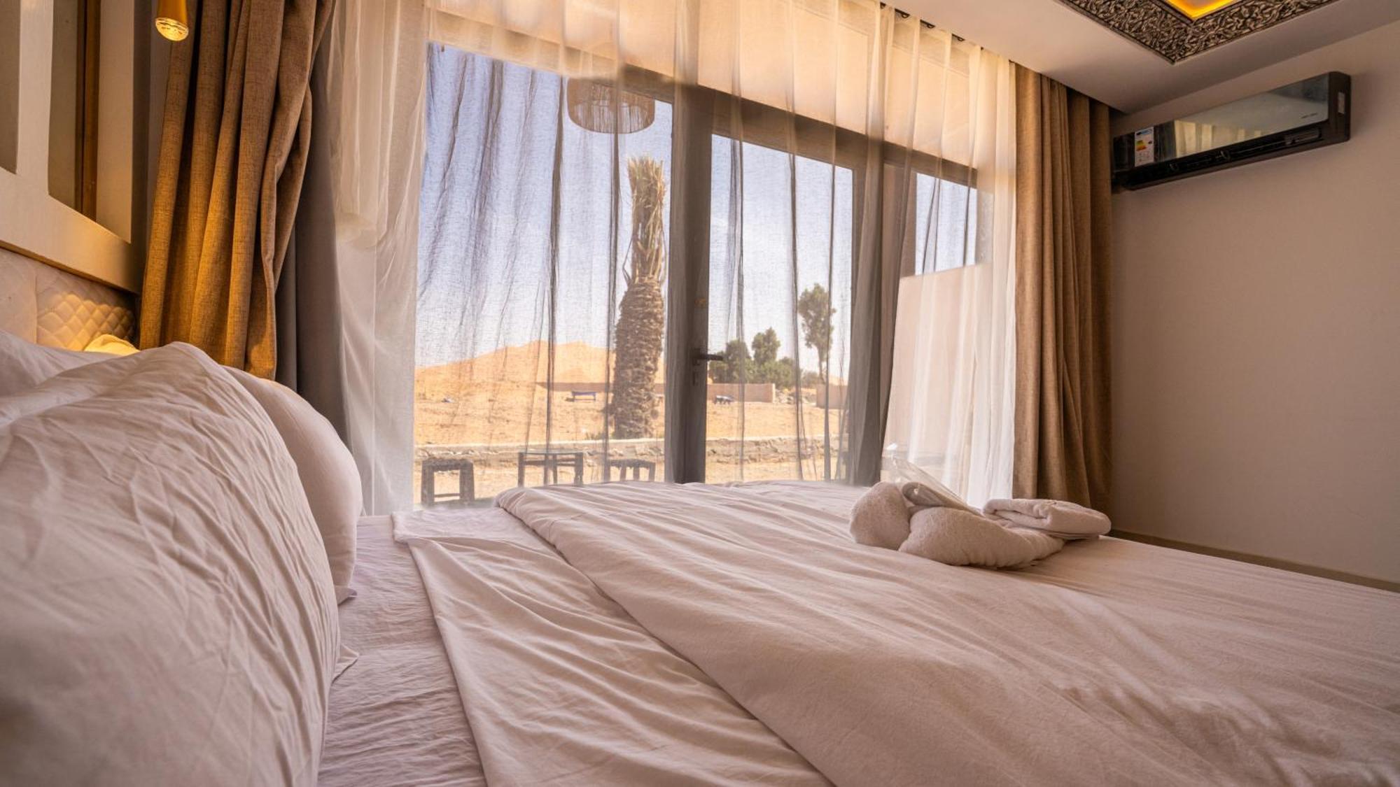Kasbah Merzouga Bagian luar foto