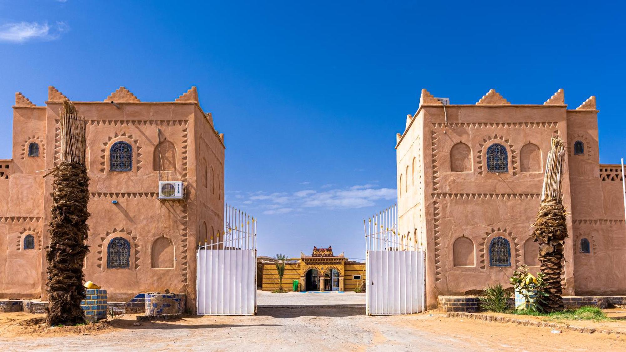 Kasbah Merzouga Bagian luar foto