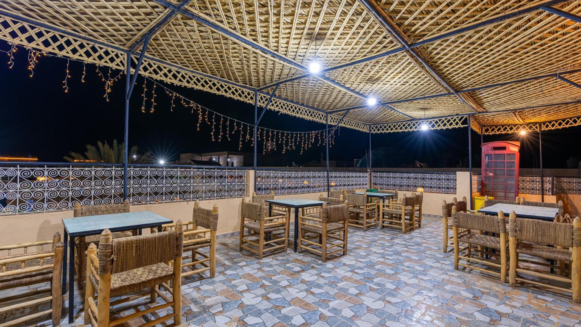 Kasbah Merzouga Bagian luar foto