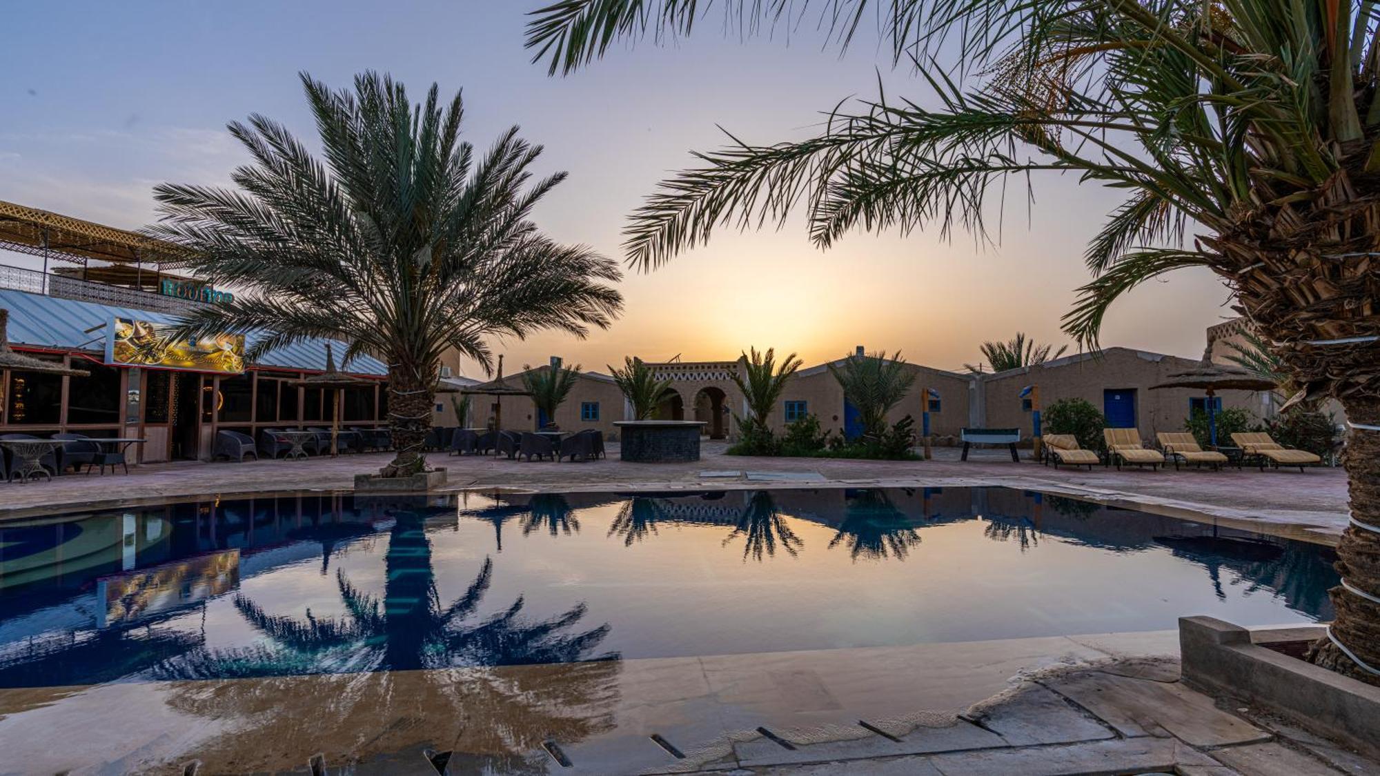Kasbah Merzouga Bagian luar foto